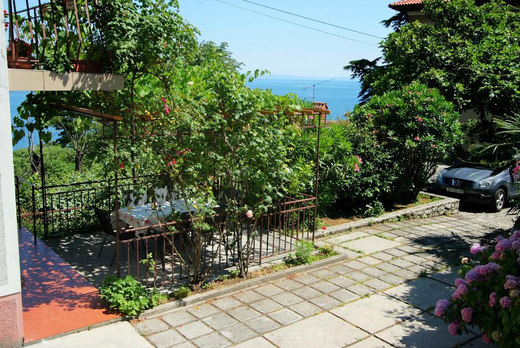 Apartman Lena Opatija Eksteriør billede